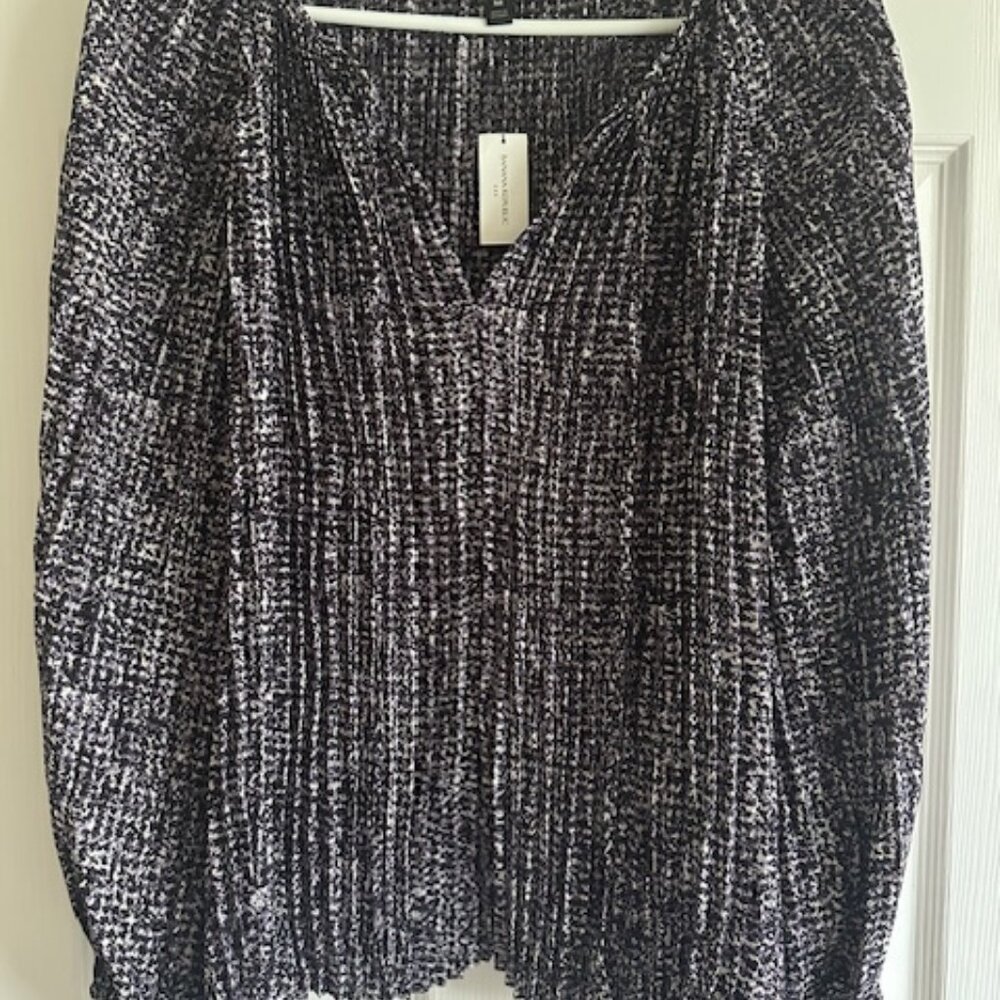 Banana Republic Navy Blue & White Long Sleeve Blouse Top, Medium